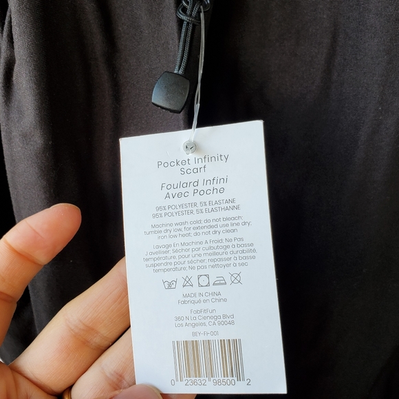 Beyond Yoga black Infinity scarf - Picture 8 of 13